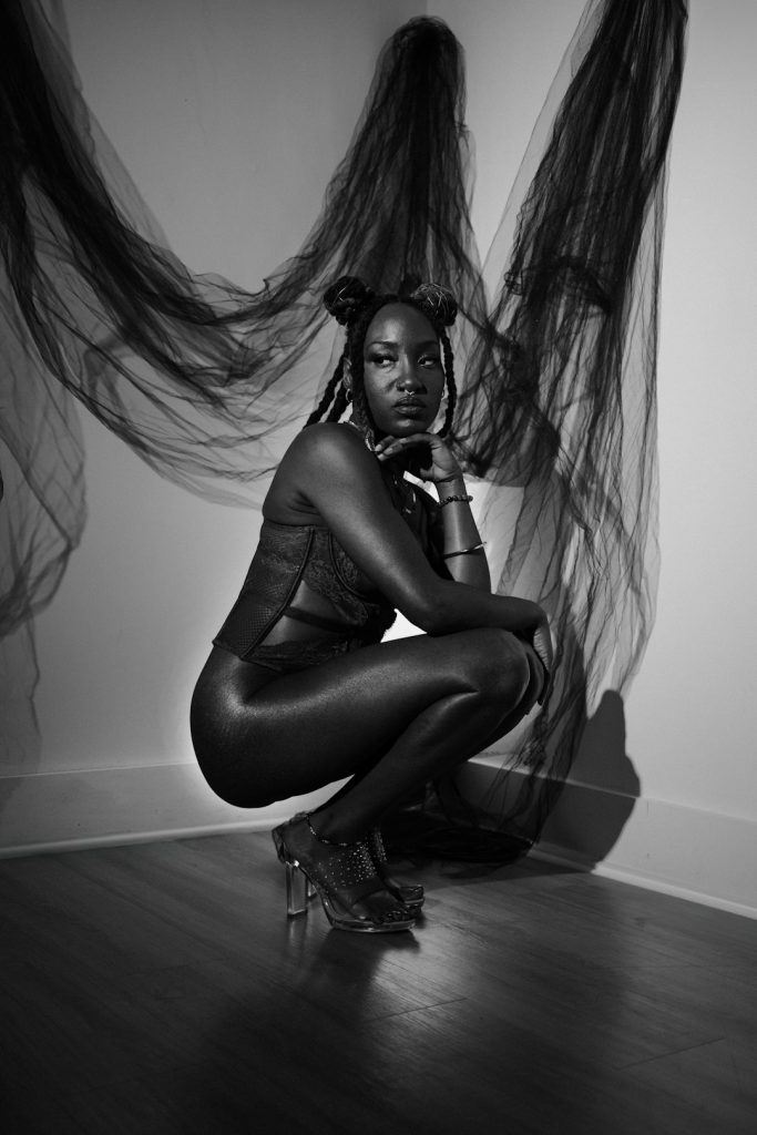 Warum das Geheimnisvolle Menschen in anonymen Chats anzieht