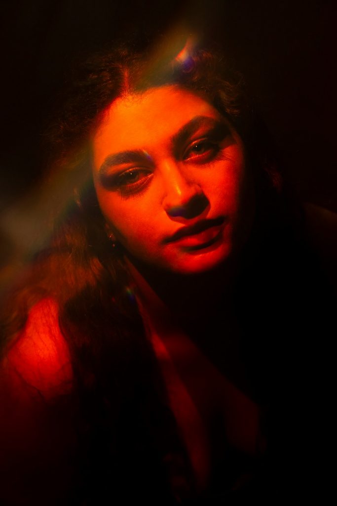 Warum Humor der beste Filter in Dating Apps ist