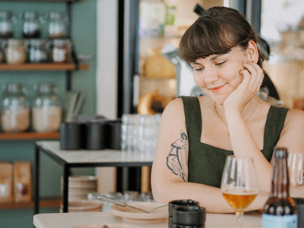 Die Dos und Donts von Beziehungen durch Bildschirme Was wirklich funktioniert